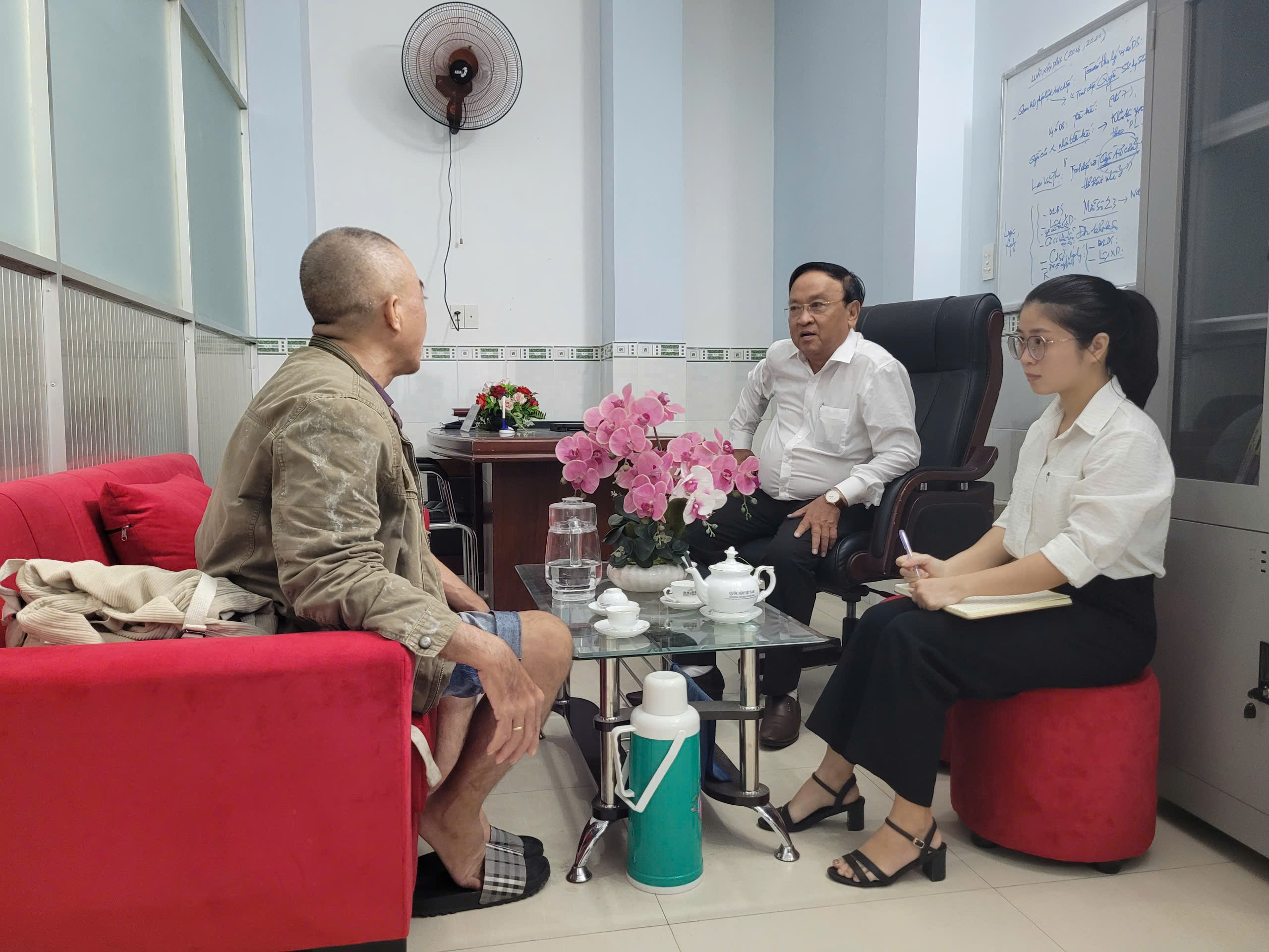 Điều kiện và đối tượng hưởng trợ cấp tuất một lần?